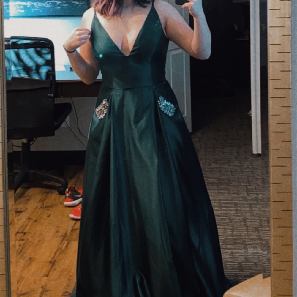 Deep green prom dress